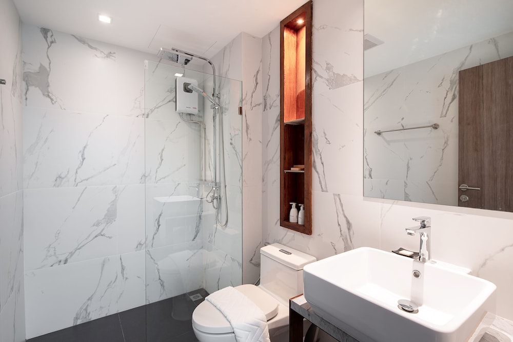 ORION Hotel and Residence Bangkok 50/50