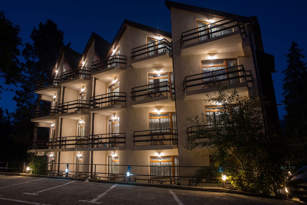 Hotel Marea Neagra 4/70