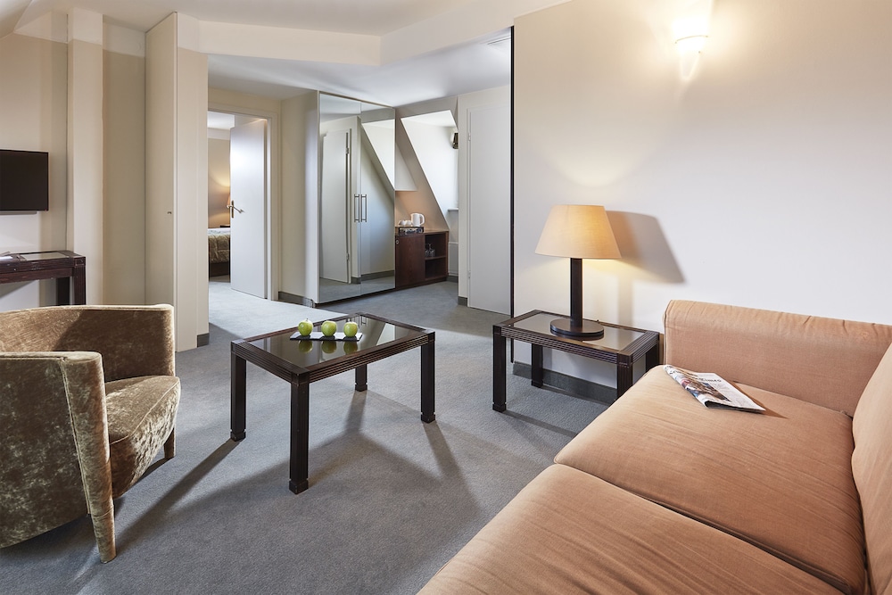 Hotel Regent Contades 33/44