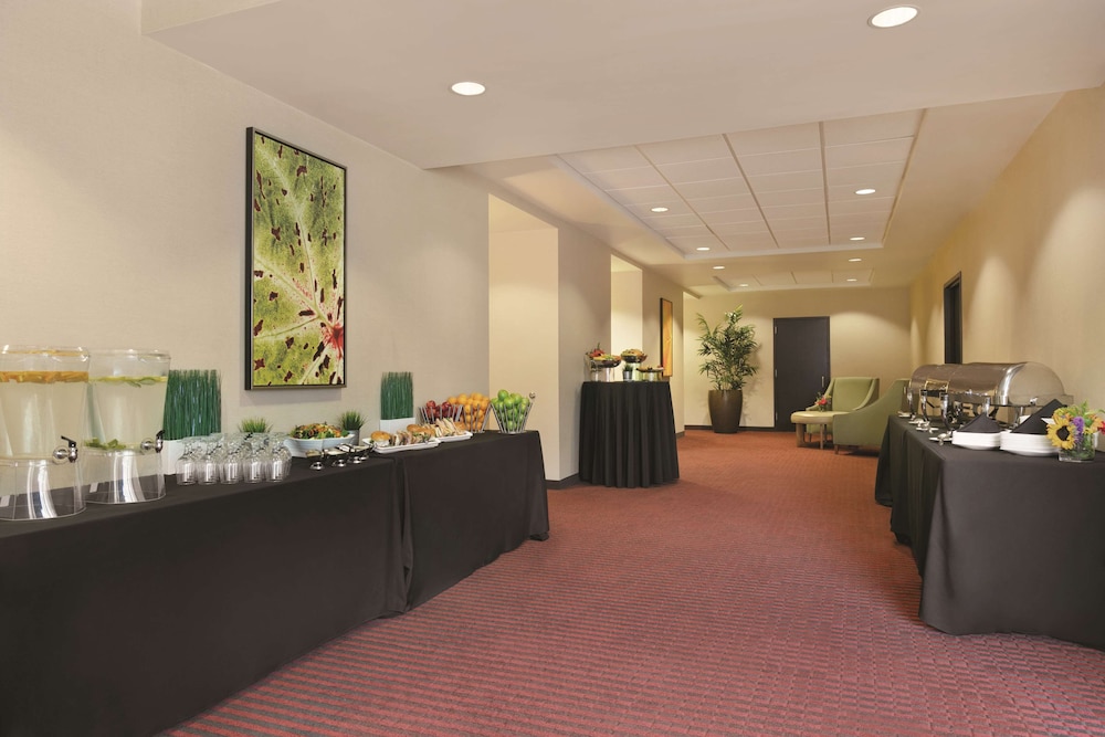 Hyatt Place Baltimore Inner Harbor 6/46