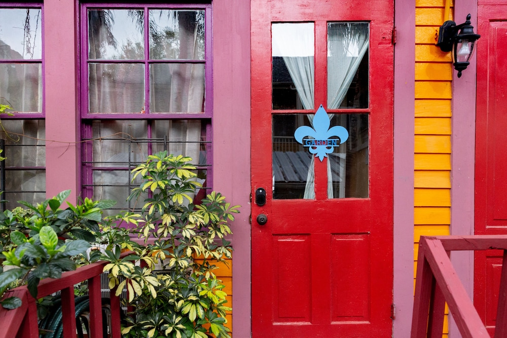 Blue60 Guest House 16/70