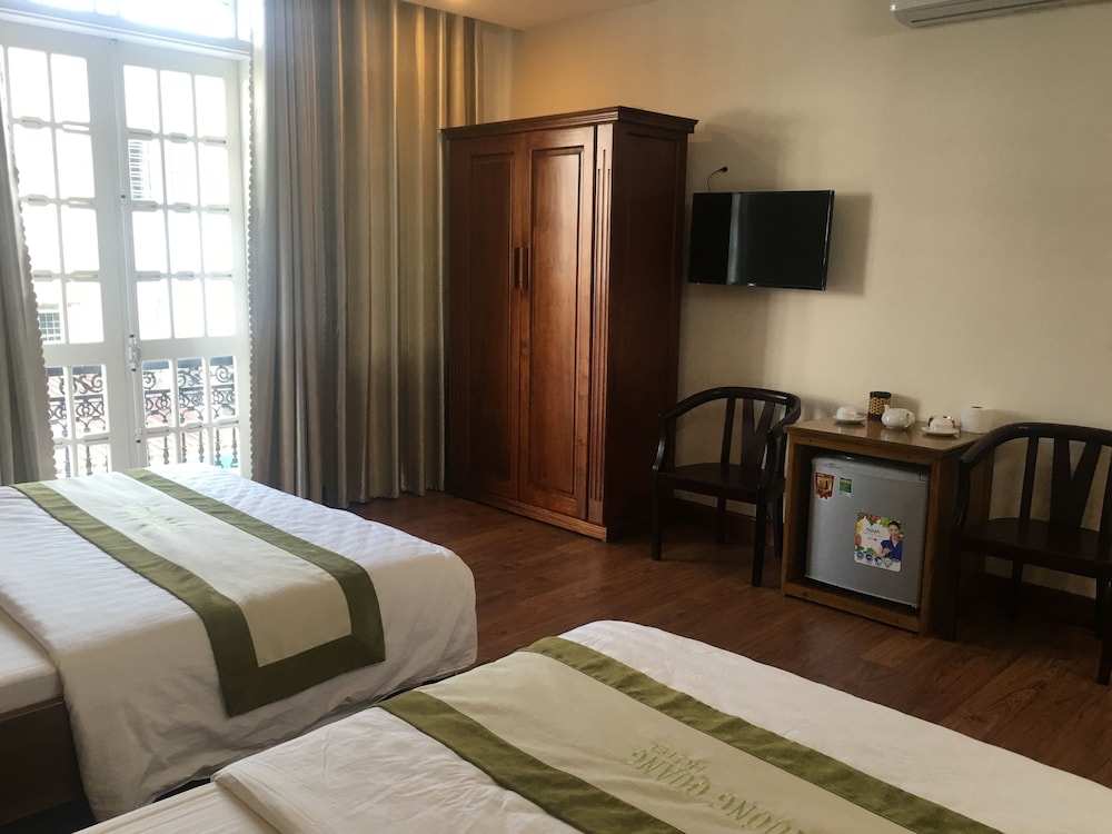Phuong Quang Hotel 11/19