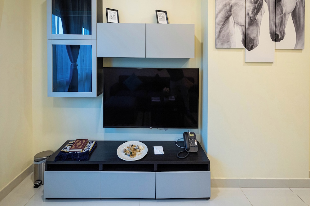 Al Manzil Residence & Suites 10/54