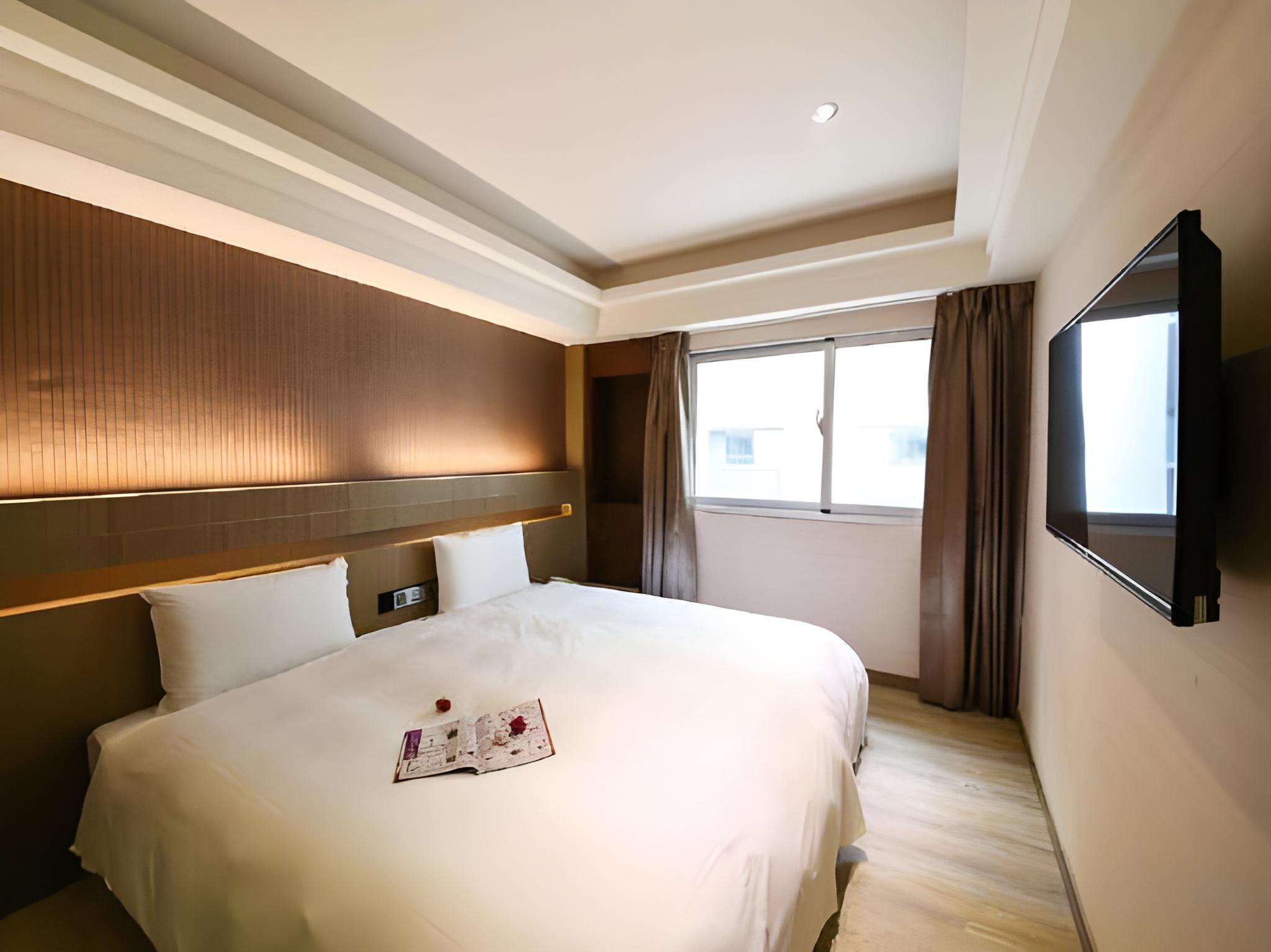 Room, Double Bed, No Parking