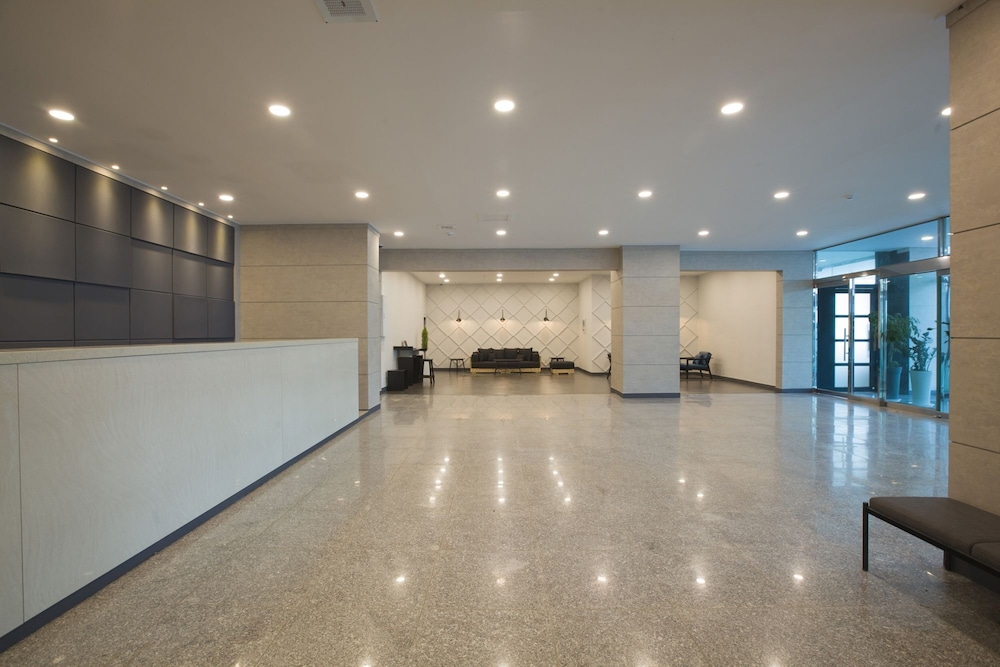 El Hotel 4/49