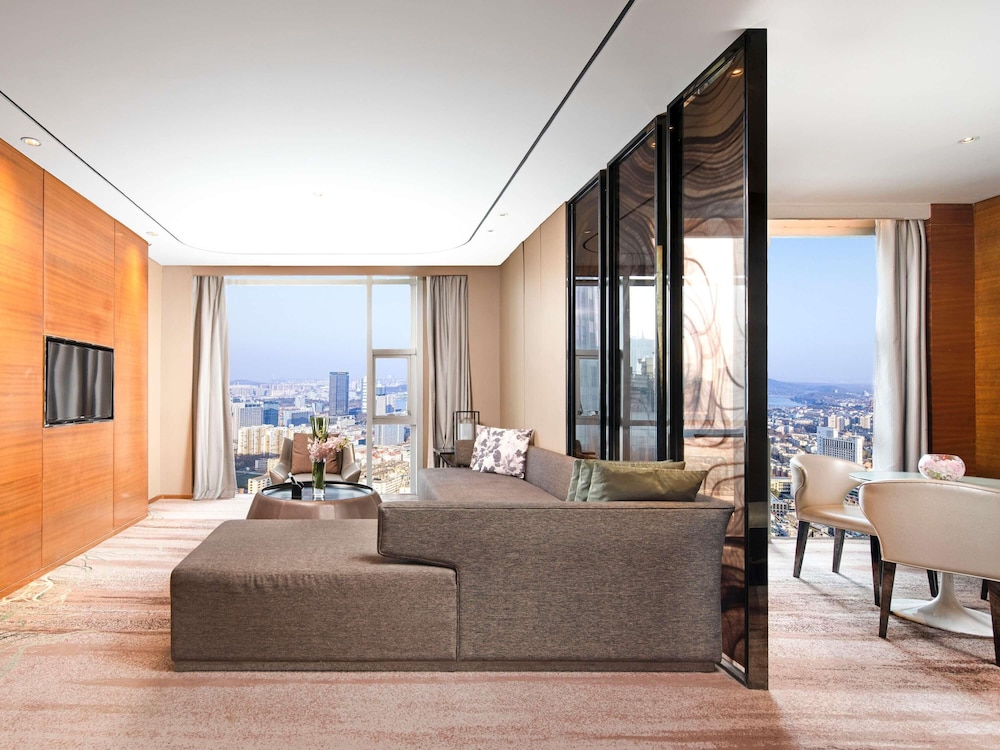 1 Bedroom, Signature, Suite, City View, Sofitel Galaxy Nanjing 3/6