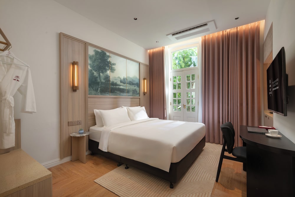 Heritage, King Bed