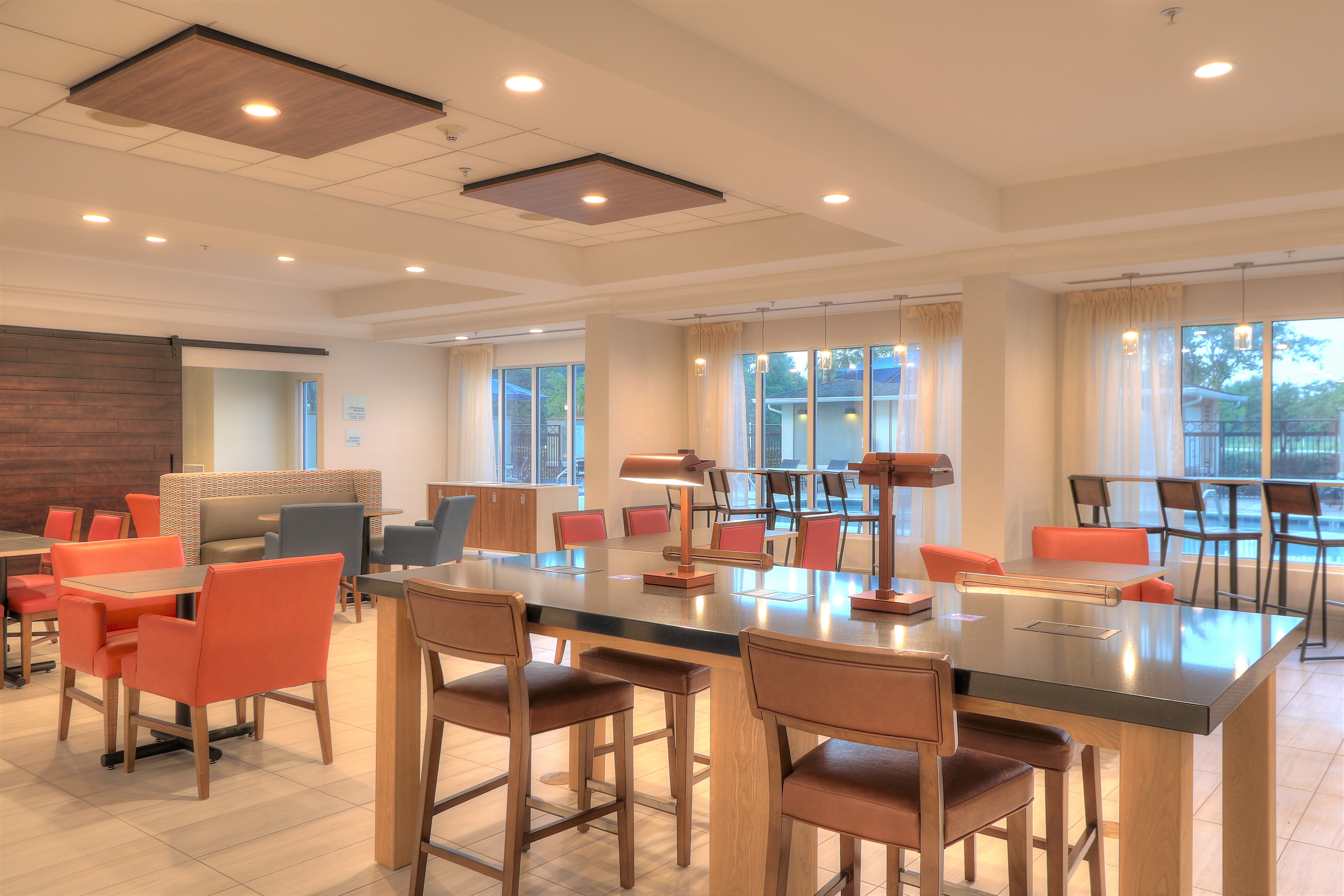 Holiday Inn Express Hotel Suites Mobile Saraland 43/54