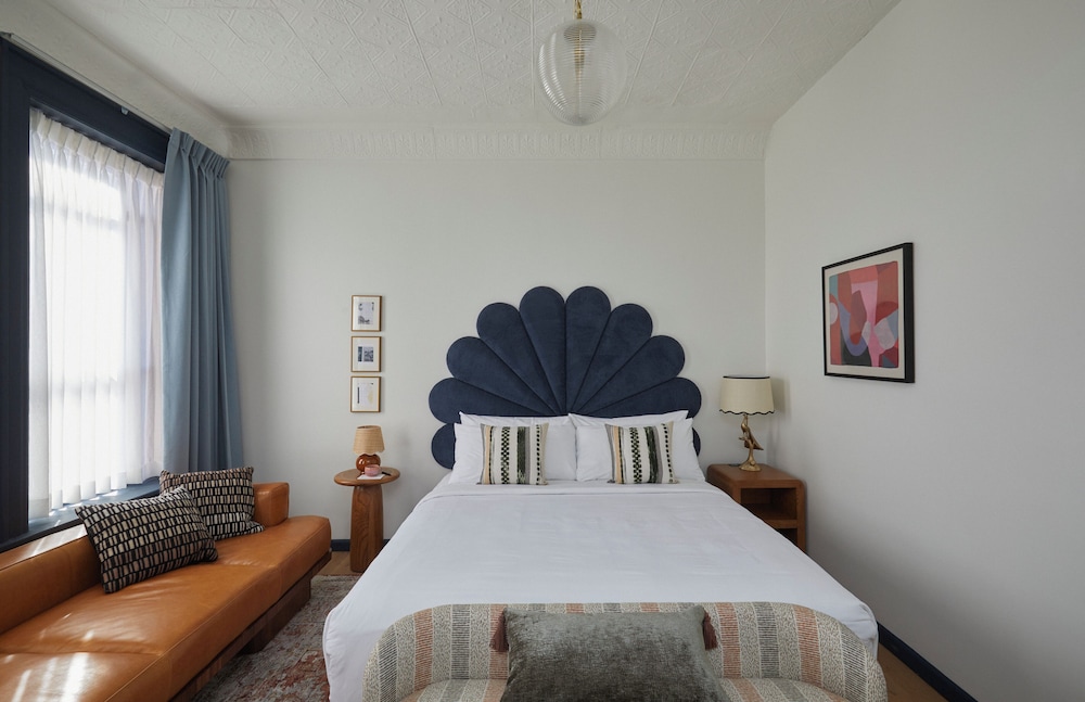 Loft, Courtyard, King Bed