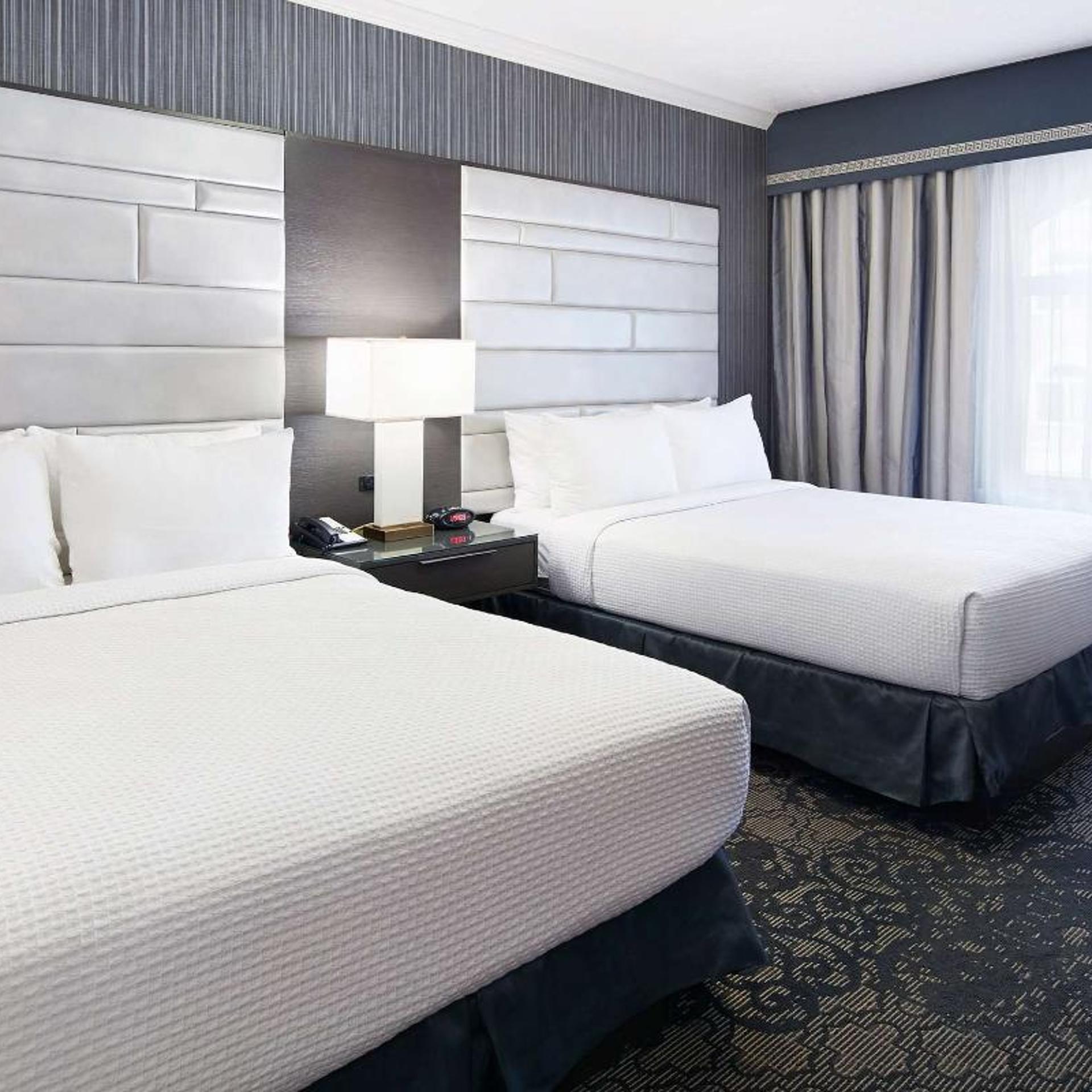 2 Rooms, Suite, 2 Queen Beds, Sofa, Jetted Tub, South Tower