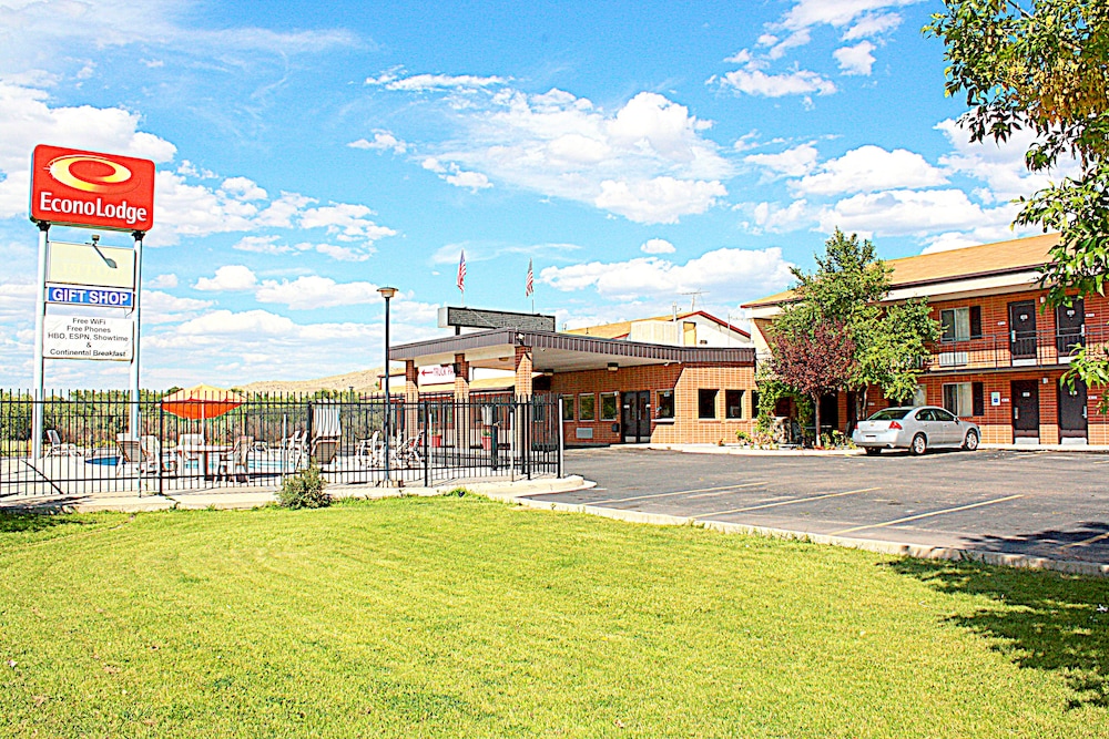 Econo Lodge Salina 29/38