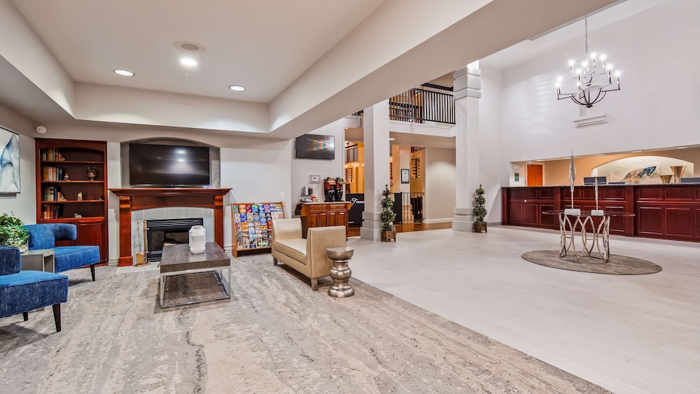 Best Western Plus Villa Del Lago Inn 14/41