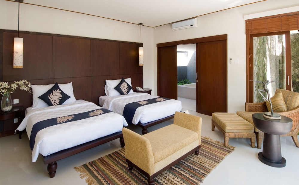 1 BEDROOM, VILLA, PRIVATE POOL