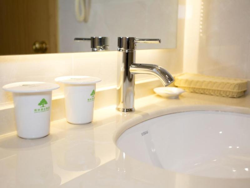 GreenTree Inn Nantong Rugao Jiangan Town Xinjiangan Square 16/16