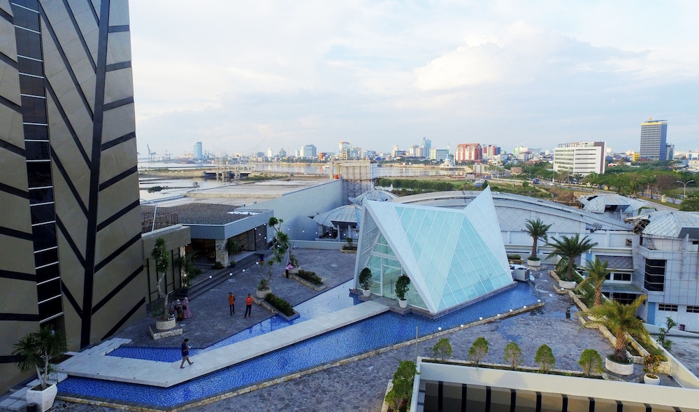 The Rinra Makassar 7/61