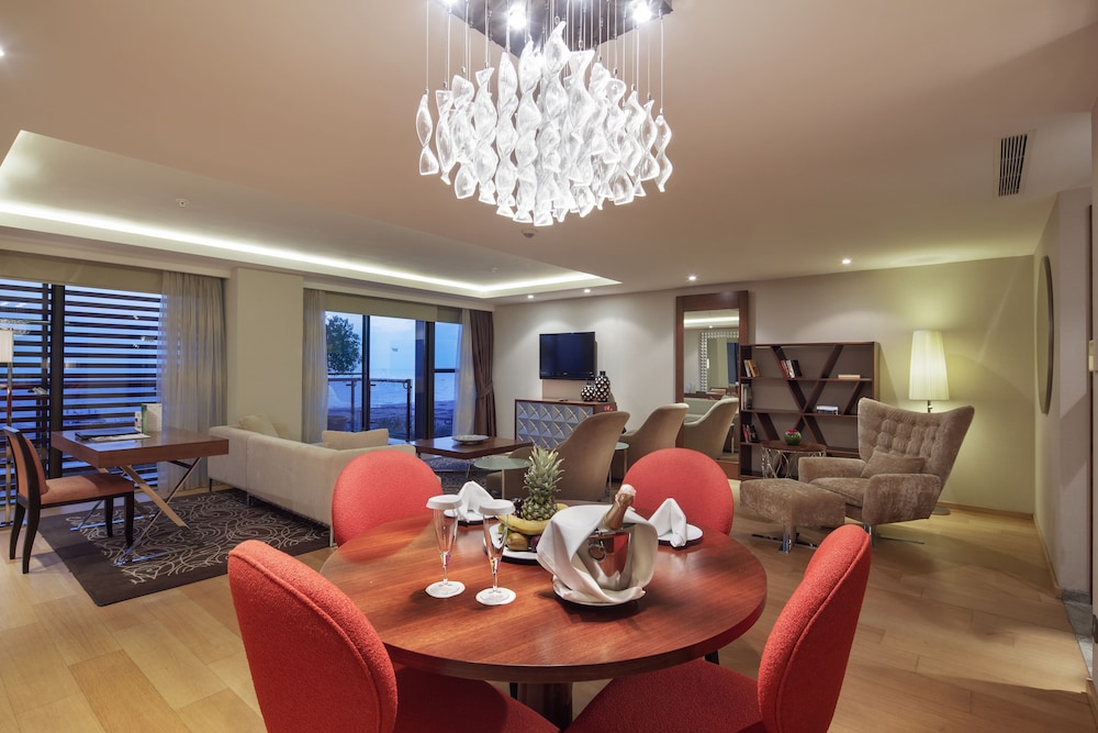Tui Blue Side Hotel 35/50