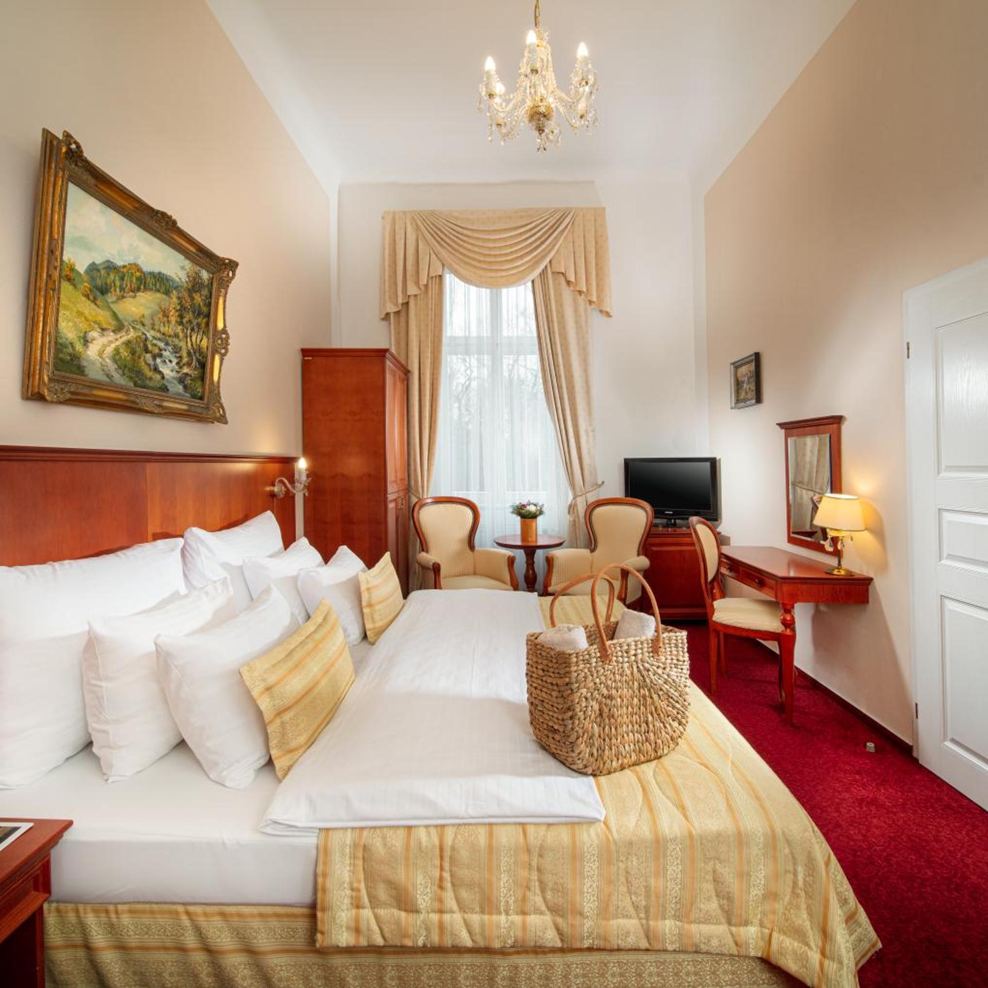 غرفة قياسية بسرير مزدوج، Imperial Spa & Kurhotel 4/8