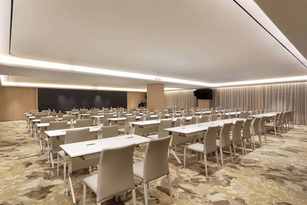 Days Hotel by Wyndham Aba Hongyuan 23/24