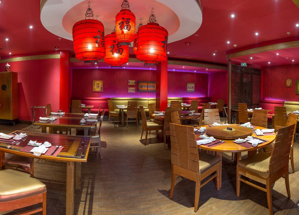 restaurant cafeteria