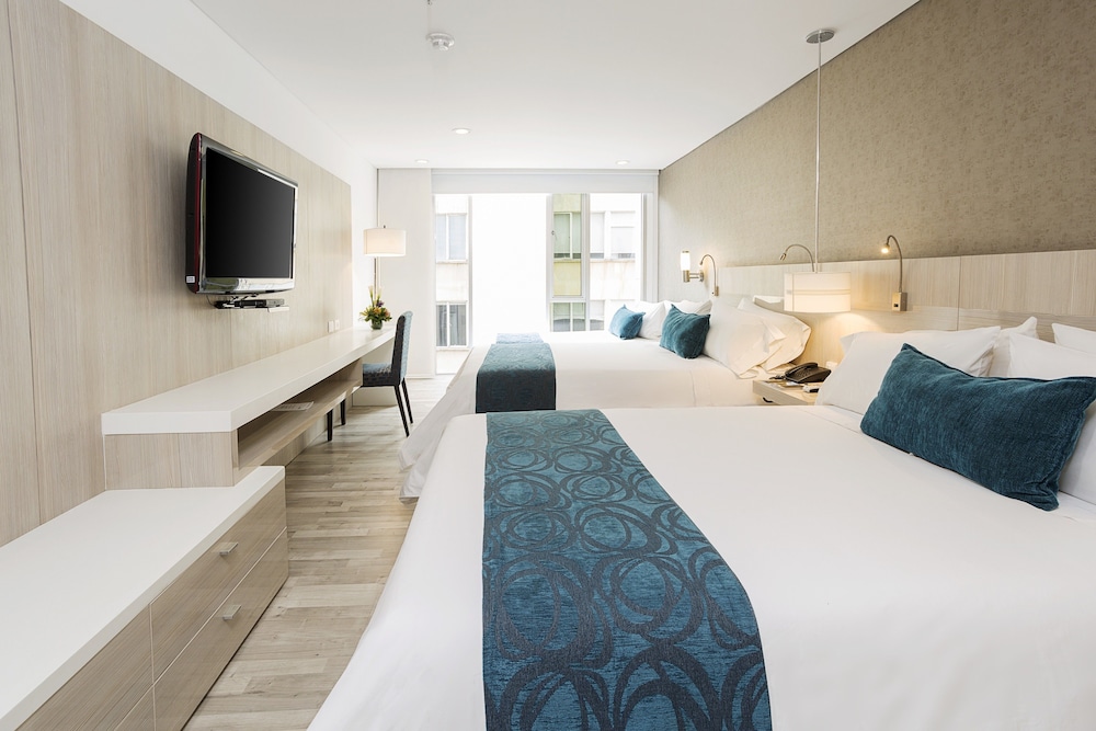 Hotel Bh Bicentenario 15/51