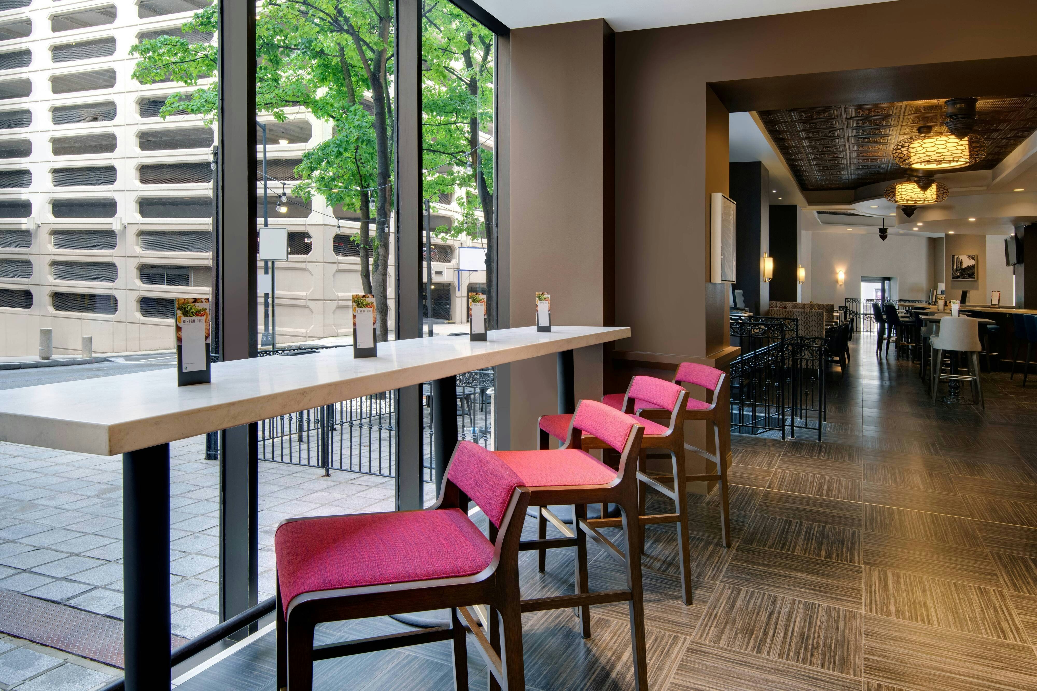 Courtyard Atlanta Downtown 7/10