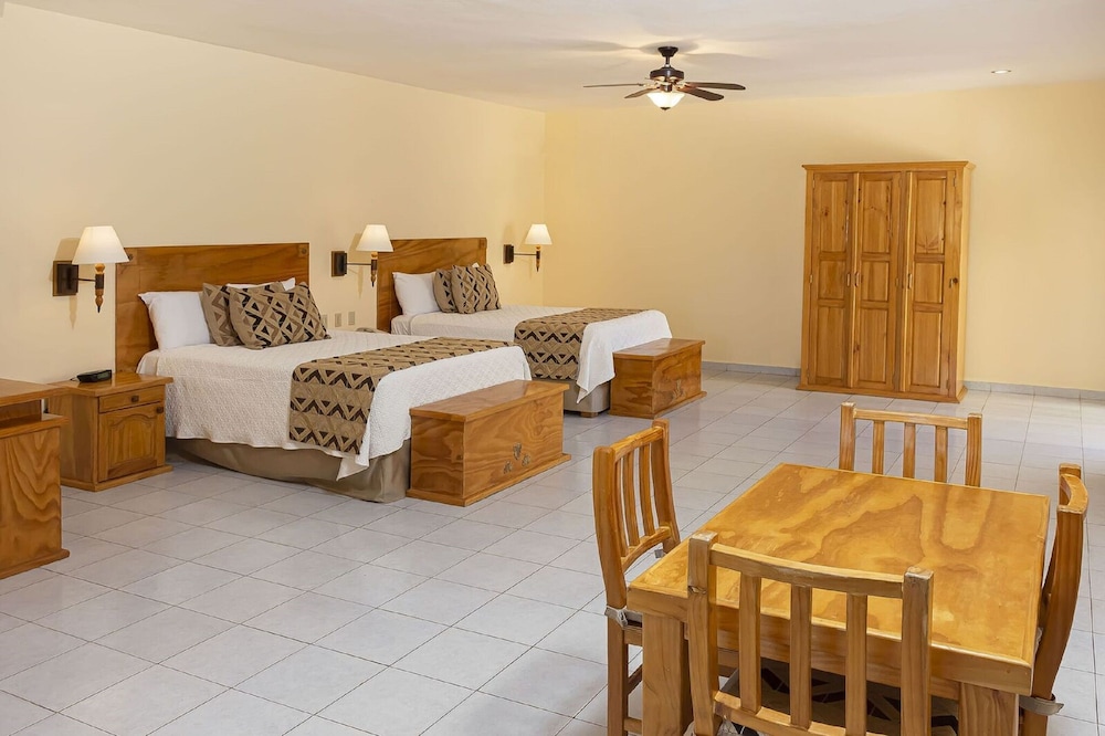 Hotel Santa Fe Loreto by Villa Group 63/75