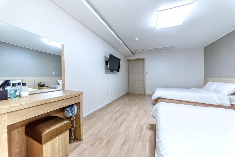 Jungmoon City Hotel 27/47