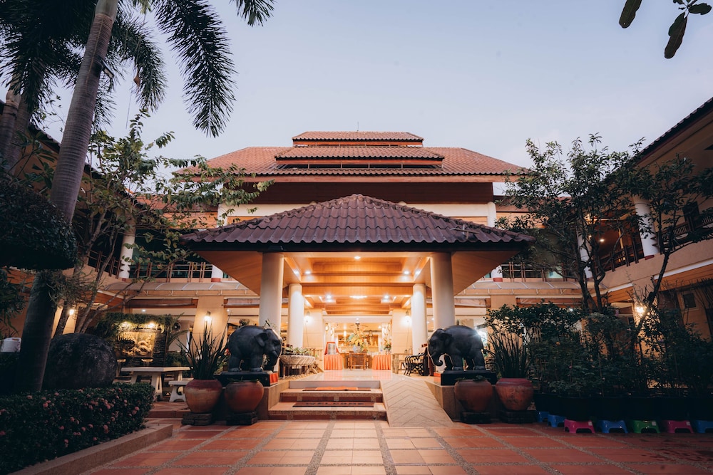 Juntra Resort And Hotel 2/54