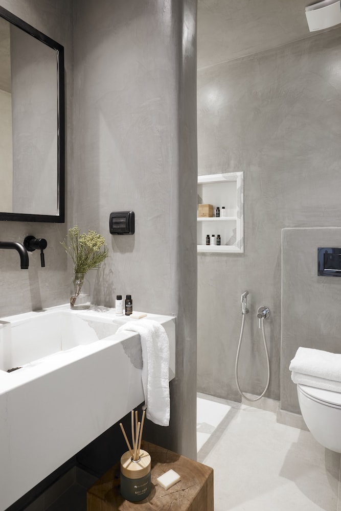 Phos The Boutique Luxury Hotel & Villas 49/50