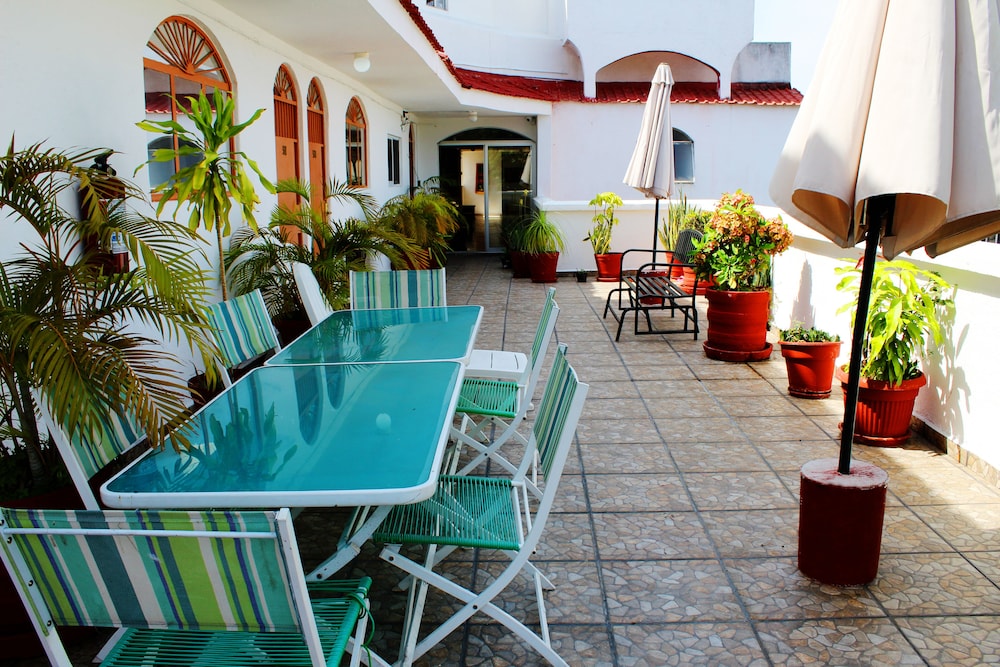 D`CESAR HOTEL ACAPULCO 49/54