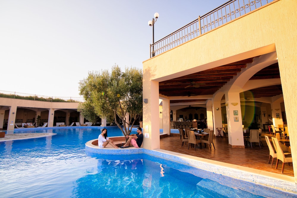 Varos Village Boutique Hotel 2/49
