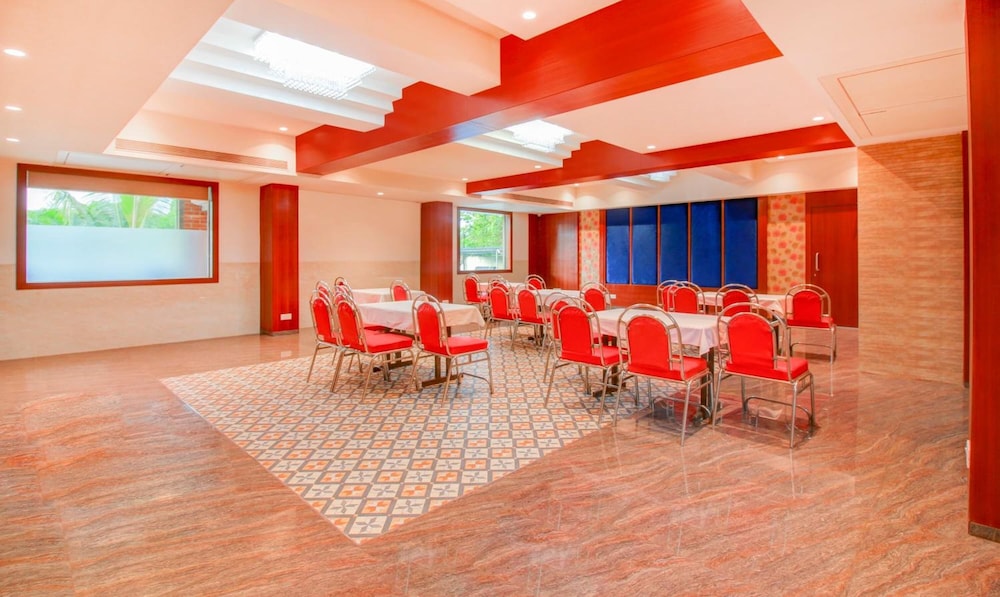 Hotel Srikrishna Paradise 40/46