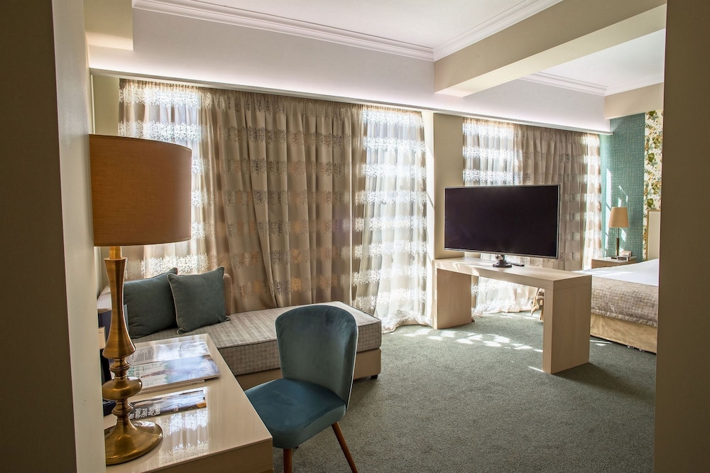 Stratos Hotel Athens, Vassilicos House of Hospitality 25/39