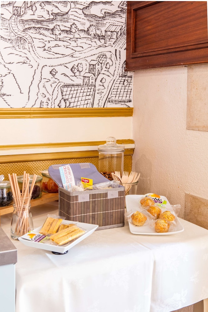 restaurant-cafeteria