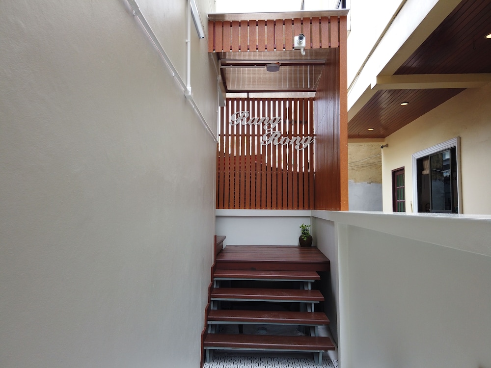 Rangrong Hotel photo3