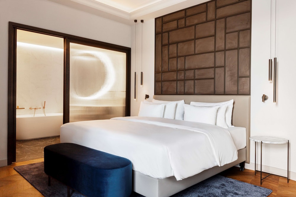 Radisson Collection Hotel, Magdalena Plaza Sevilla 24/73