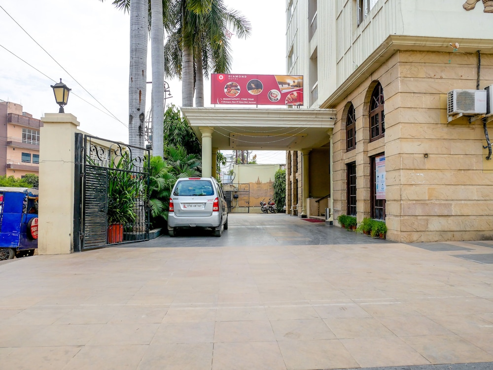 Diamond Hotel 53/57