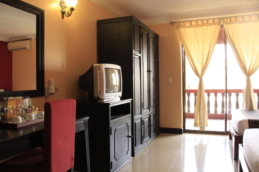 Mekong Angkor Deluxe Hotel 49/50