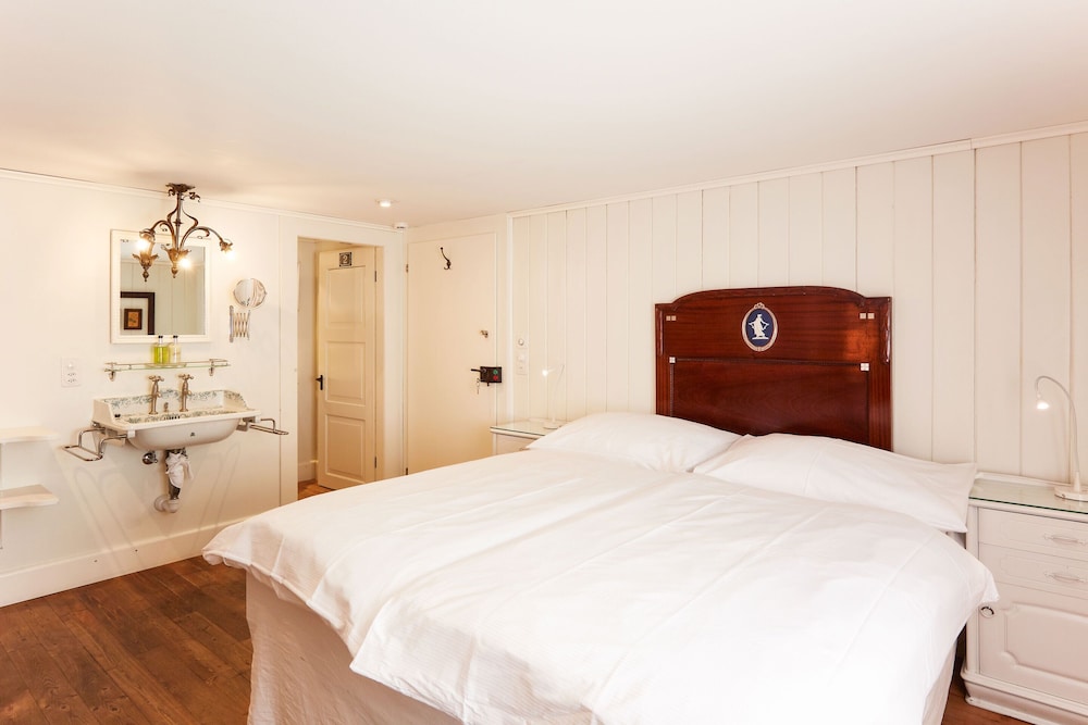 Boutique Hotel Schluessel 7/42