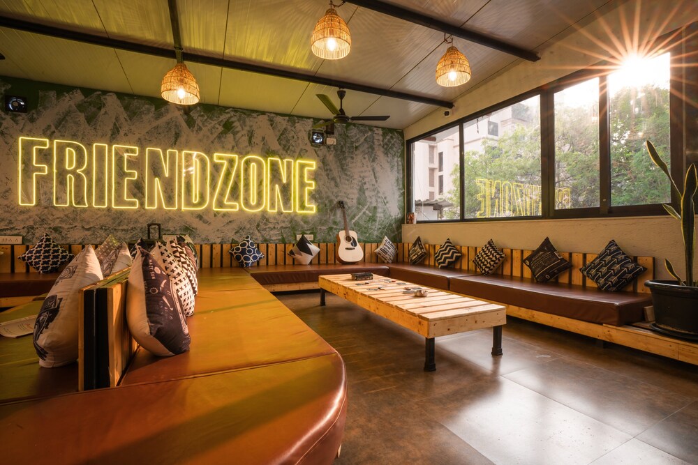 Zostel Mumbai 37/50