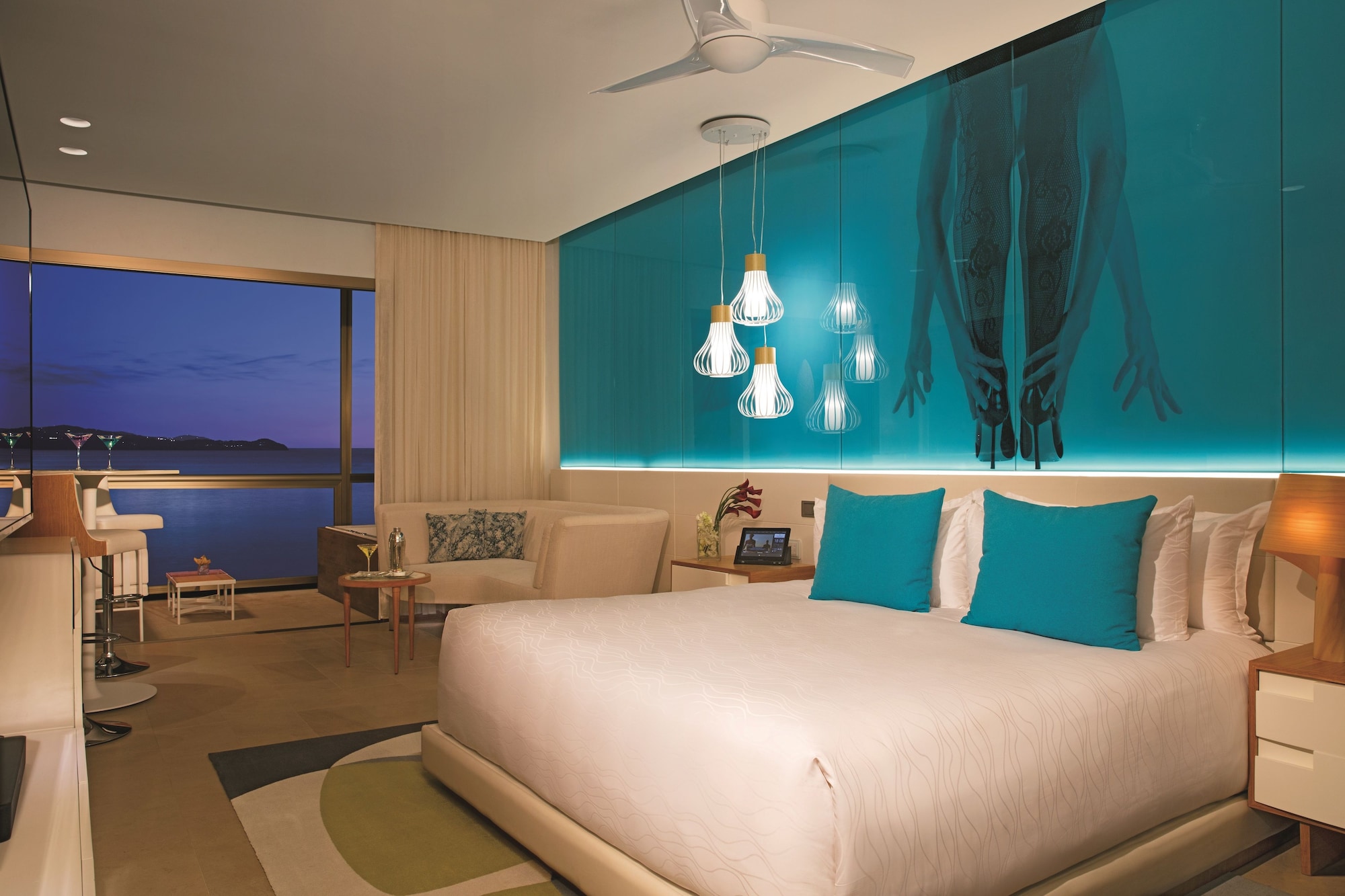 Allure, Junior Suite, King Bed, Ocean View