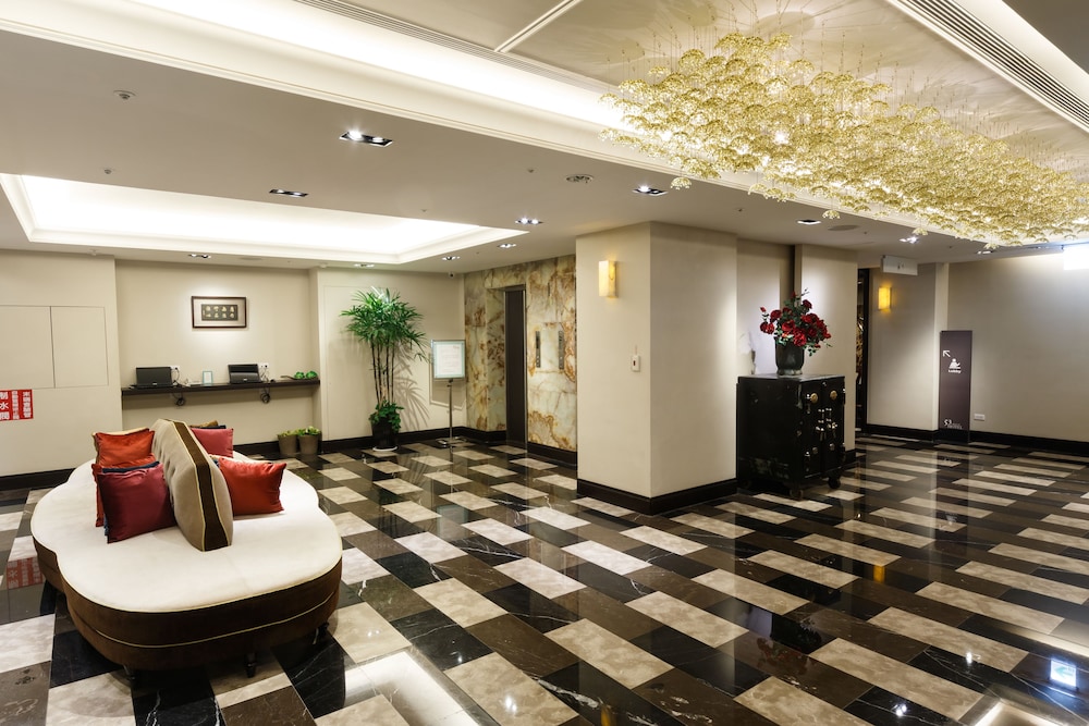 53 Hotel 5/55