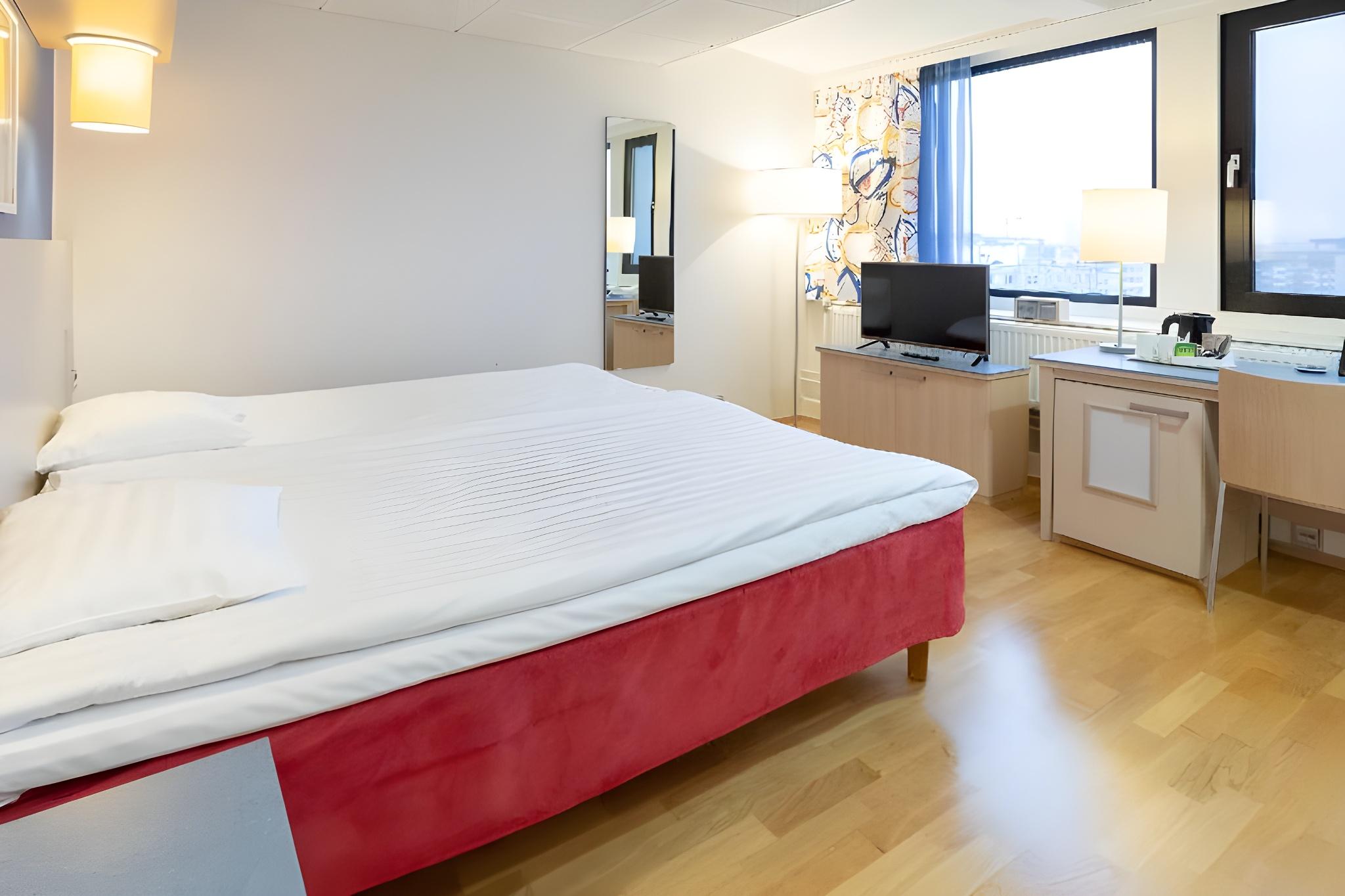 Superior, 1 King or 2 Double Beds