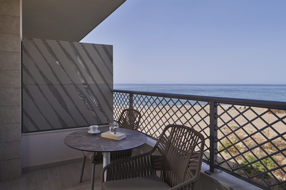 AMIRA Luxury Resort and Spa - Adults Only 27/50