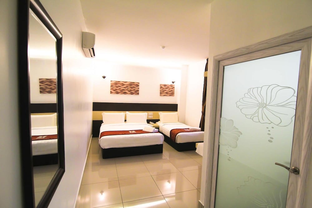 Uptown Hotel Seremban 18/50