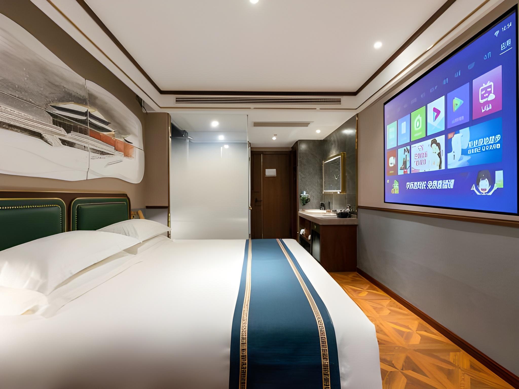 Feature, Queen Bed