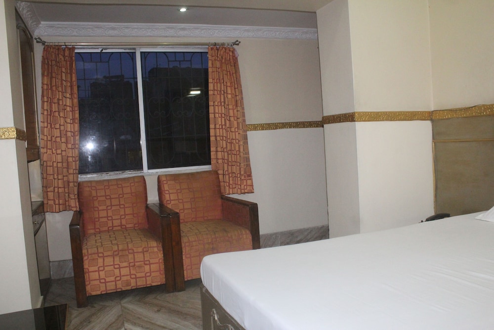 Hotel Heera 22/37