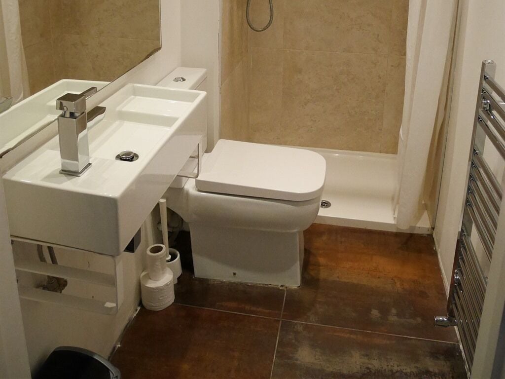 غرفة بسرير مزدوج بحمام مشترك، Kew Rooms 5/6