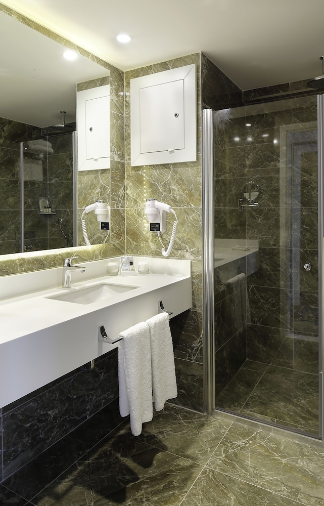 Mia Berre Hotels Istanbul 46/50