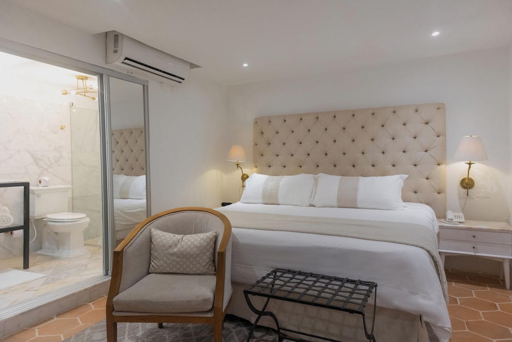 Hotel El Marques 25/62